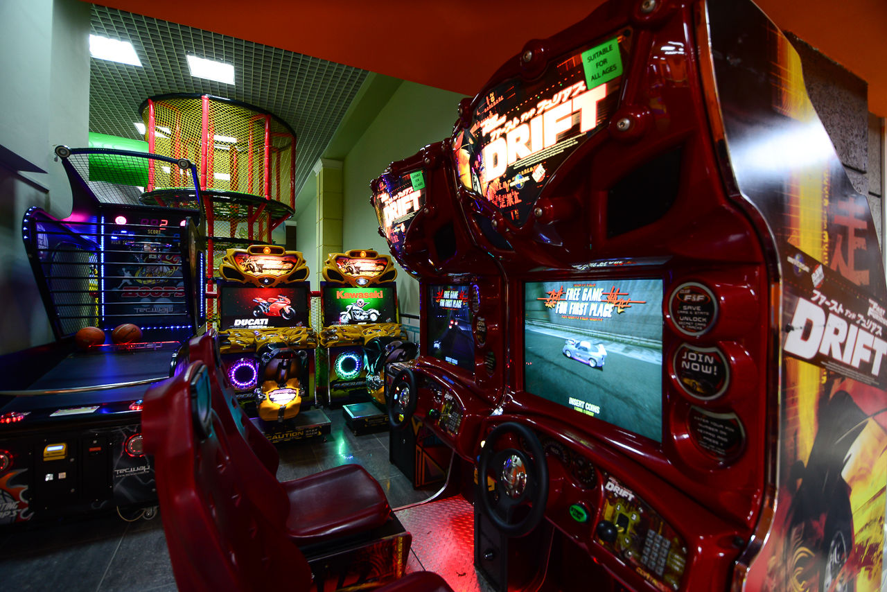 Центр с игровыми автоматами для детей москва копеечные игровые автоматы с выводом денег