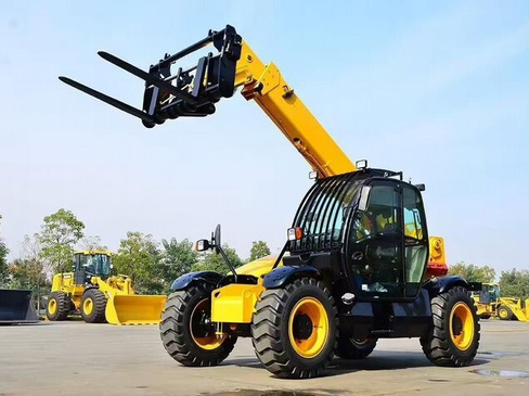 Телескопический погрузчик XCMG XT670-70, 2024