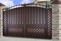 Ворота Свеча 16, металлические, распашные, цвет шоколадный, кованый узор