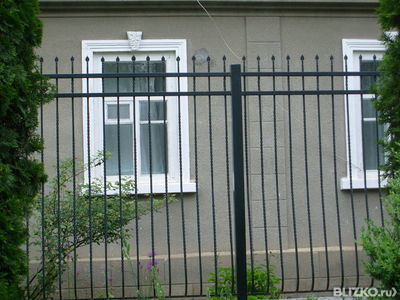 Забор металлический, стандартный, черные пики