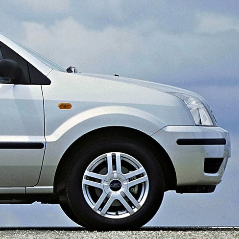 Крыло переднее правое в цвет кузова Ford Fusion (2002-) КУЗОВИК