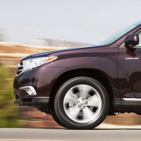 Крыло переднее левое в цвет кузова Toyota HighLander XU40 (2010-2013) рестайлинг КУЗОВИК