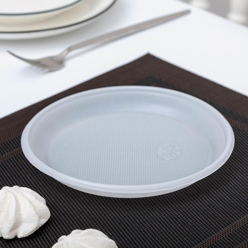Набор пластиковых одноразовых тарелок, d=17 см, 10 шт, цвет белый Не ЗАБЫЛИ!